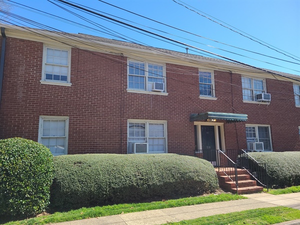 519 #4 Willoughby Street