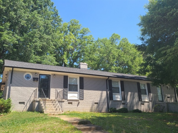 3731 Dresden Dr, East