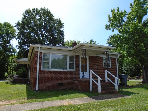 3623 Eastway Drive