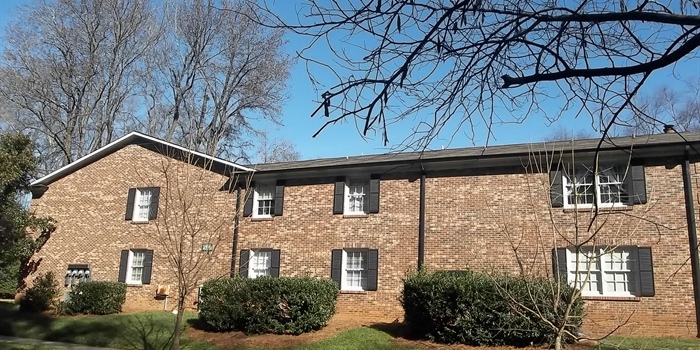 2141 #103 Selwyn Avenue